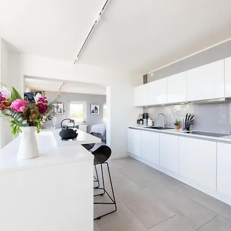 View 99 - In Mit Exklusivem Ostseeblick Appartement