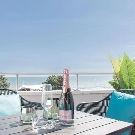 View 99 - In Mit Exklusivem Ostseeblick 沙博伊茨