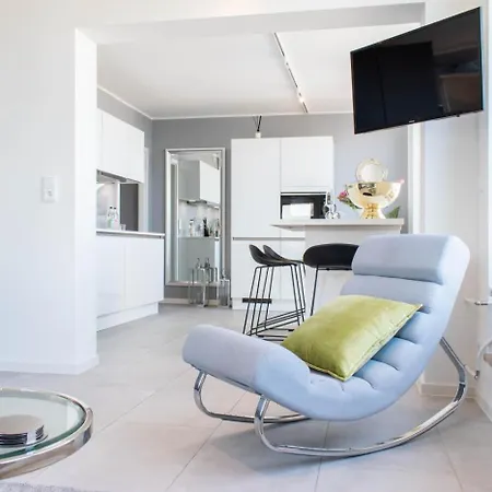 View 99 - In Mit Exklusivem Ostseeblick 沙博伊茨